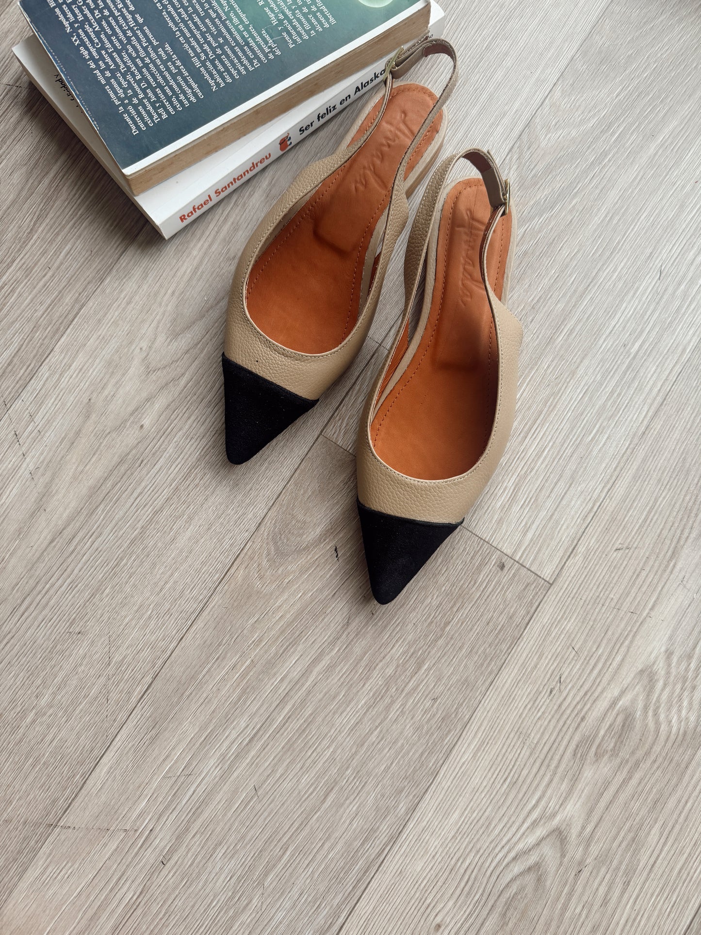 Baleta camel/negro